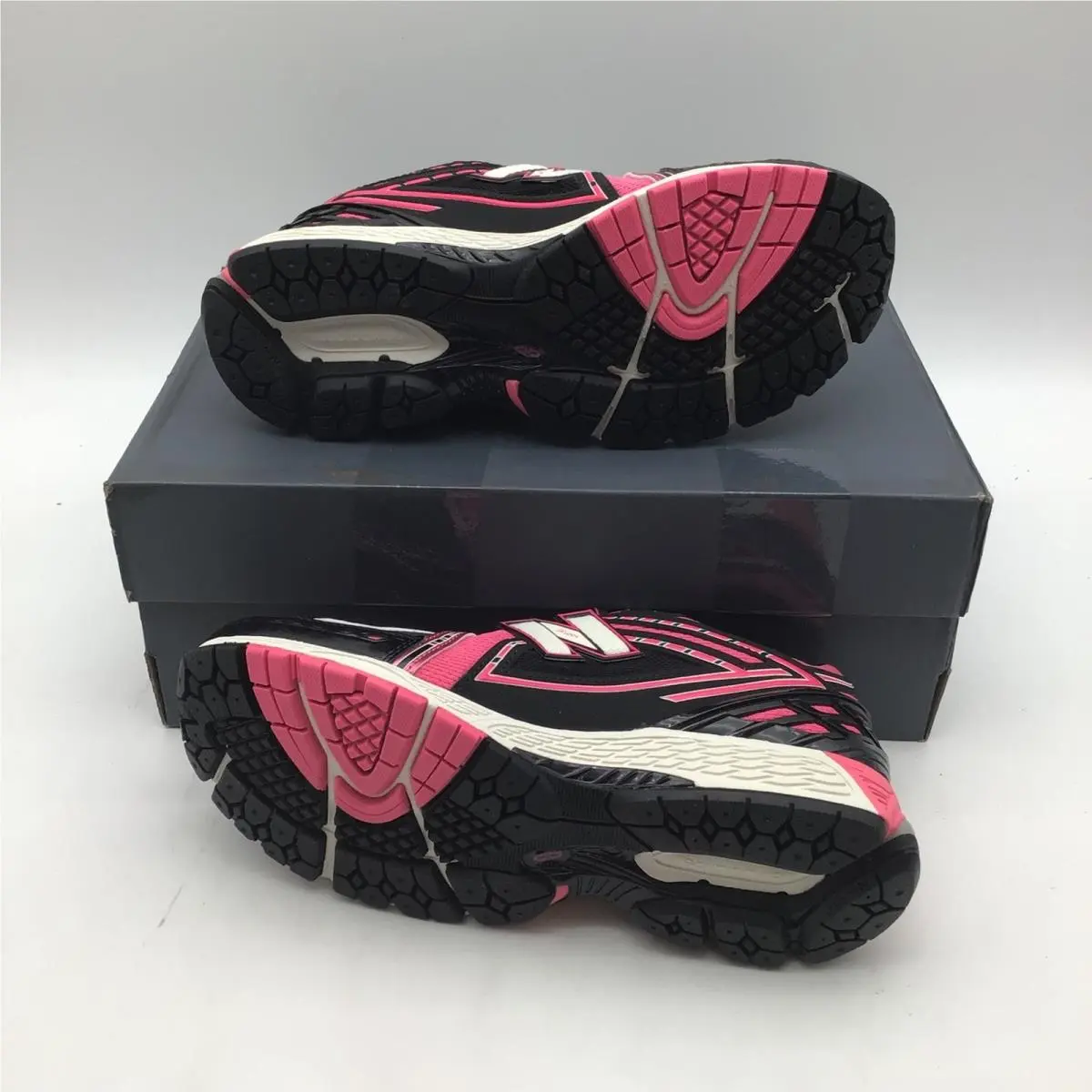 New Balance shoes - New Balance 1906R - Pink 3