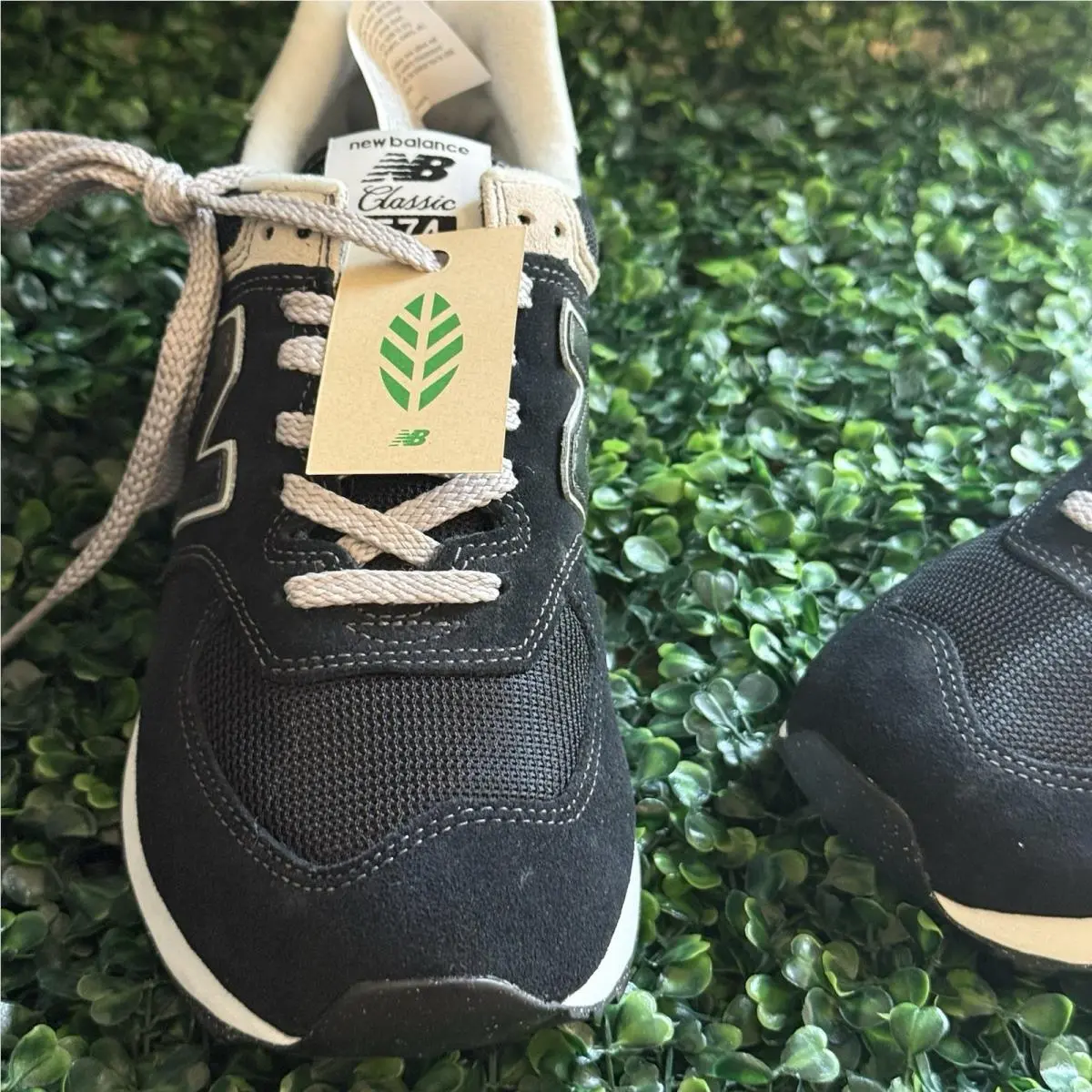 New Balance shoes - New Balance 574 - Black / White 17