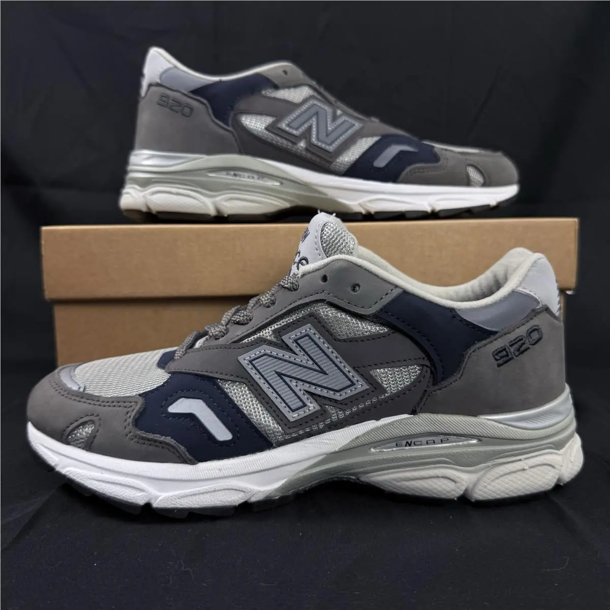 New Balance 920 Men’s Size 6 Made in England Grey Navy Blue M920GNS Sneakers