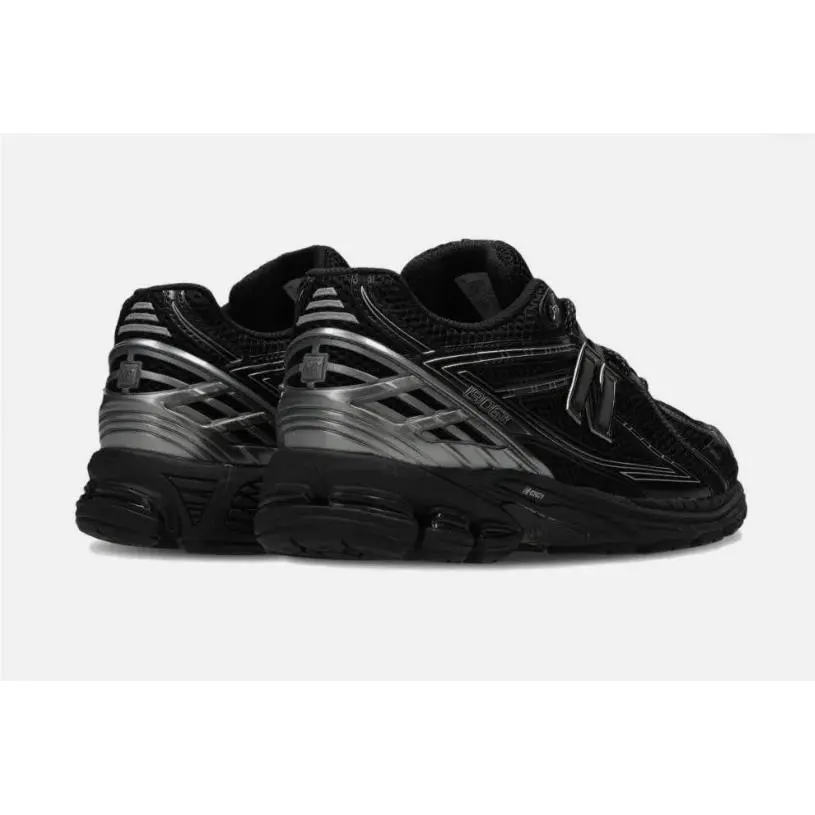 New Balance shoes - Black 1