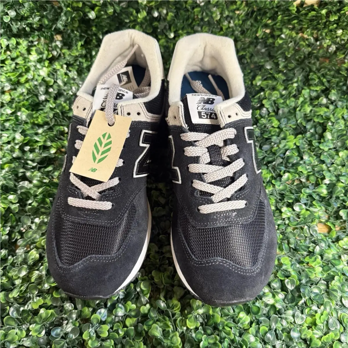 New Balance shoes - New Balance 574 - Black / White 9