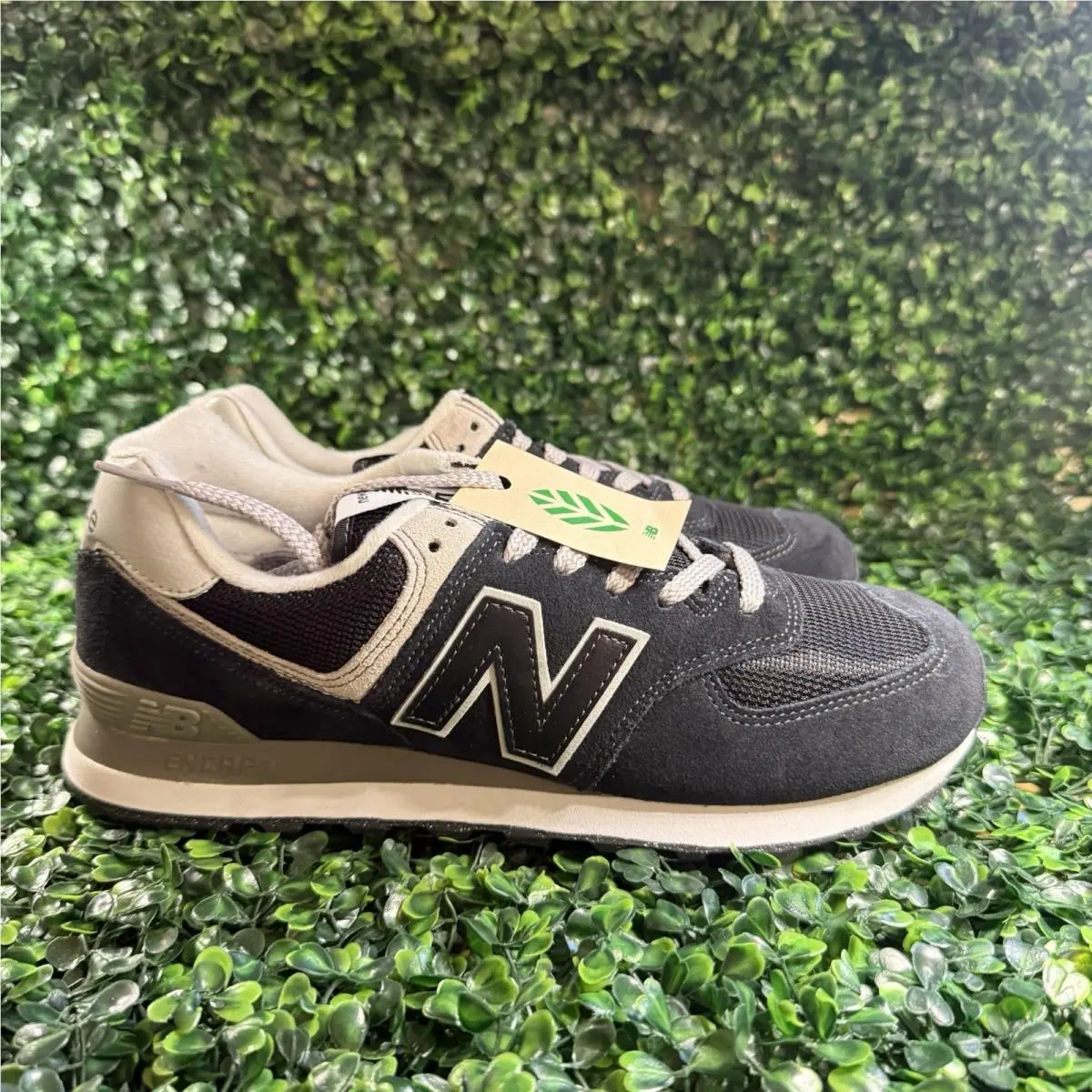 New Balance shoes - New Balance 574 - Black / White 7