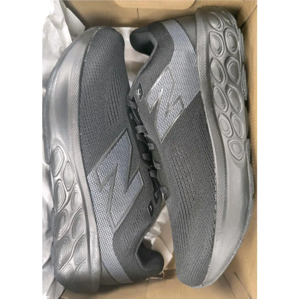 Men`s New Balance Fresh Foam 520 v9 - Black/black