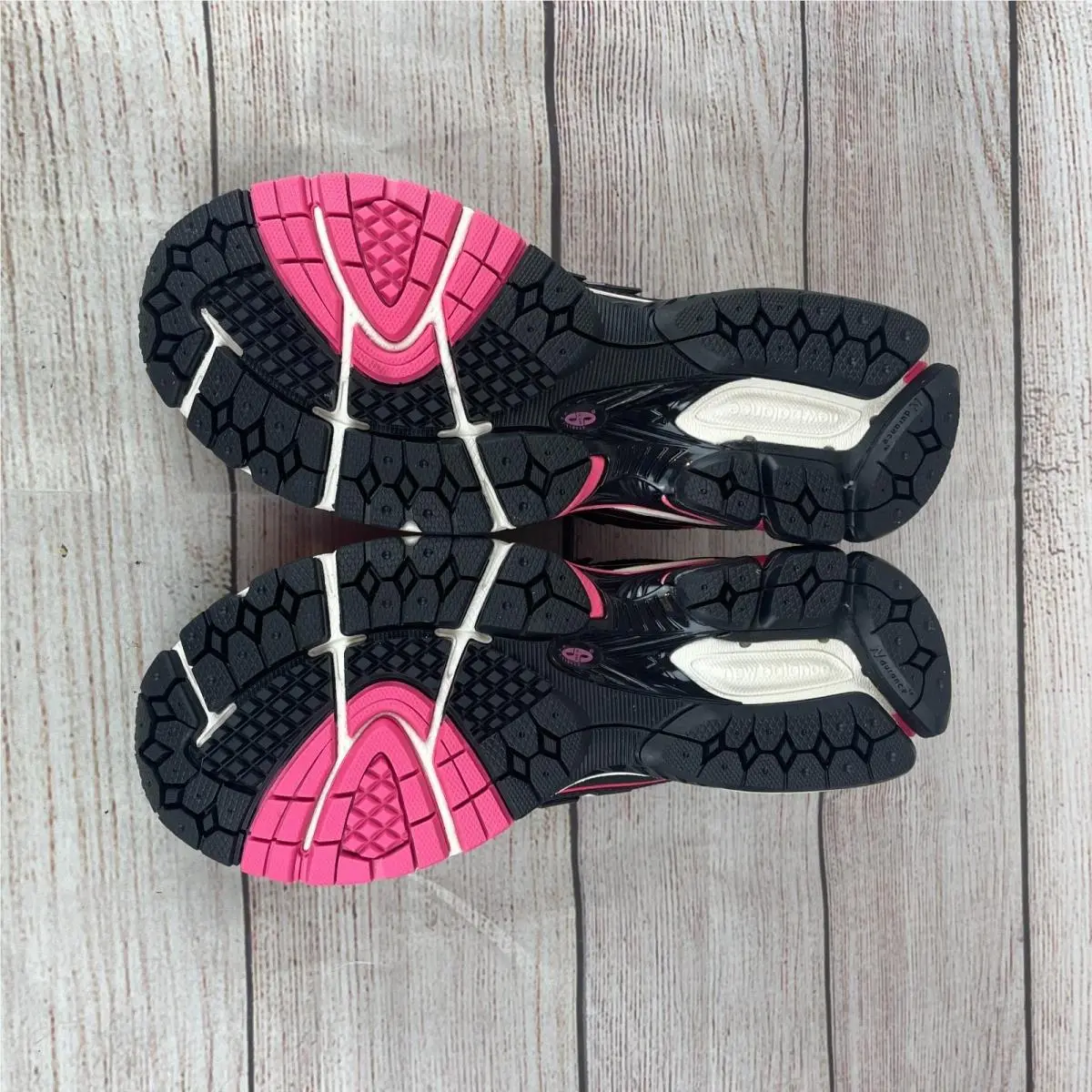 New Balance shoes - New Balance 1906R - Pink (UPC: 198689363056) 7