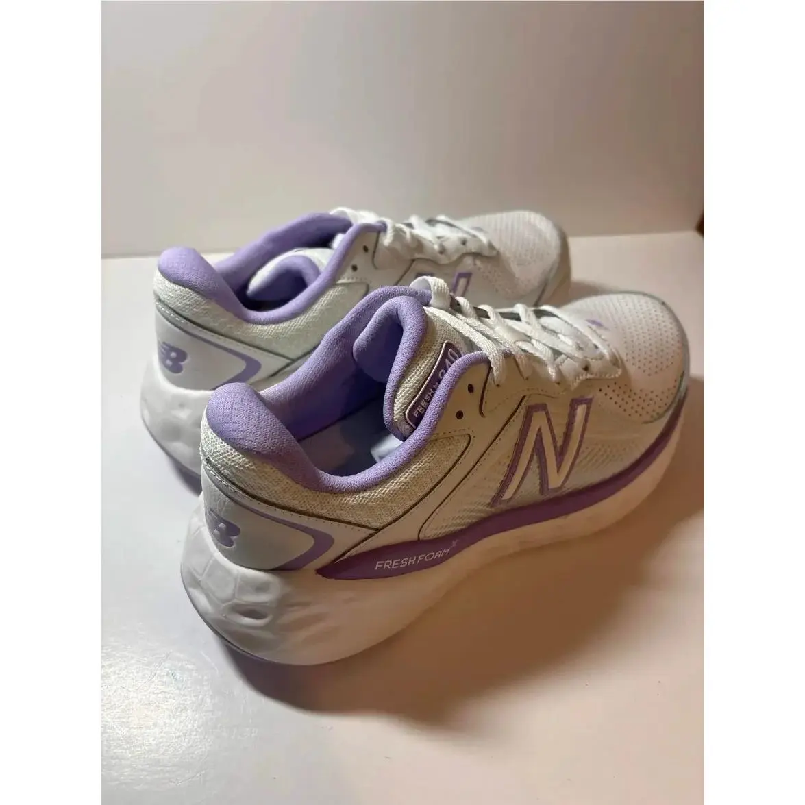 New Balance Fresh Foam X 840 Women Size 9 Walking Shoes White Purple WW840FW1