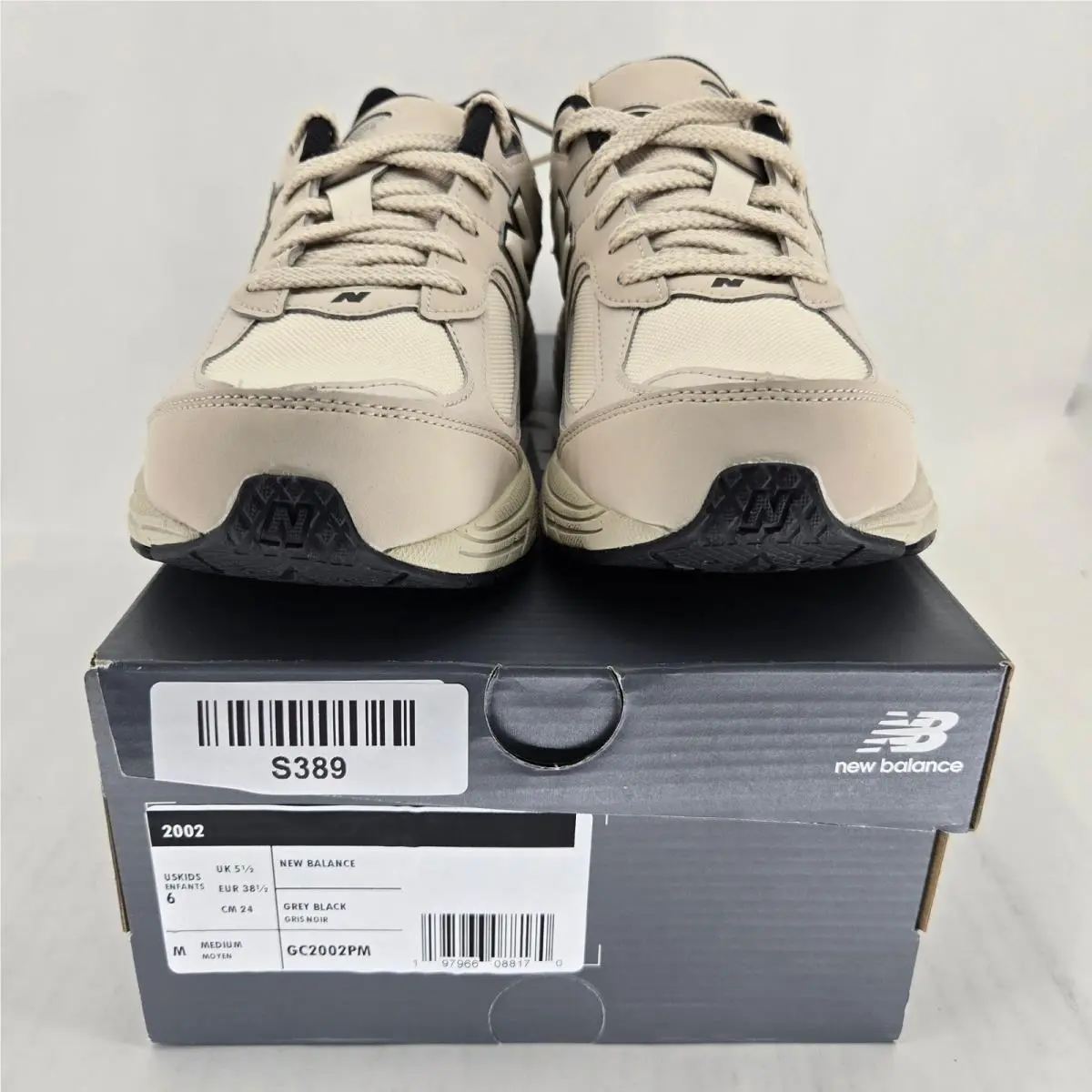 New Balance shoes - New Balance 2002R - Gray 8