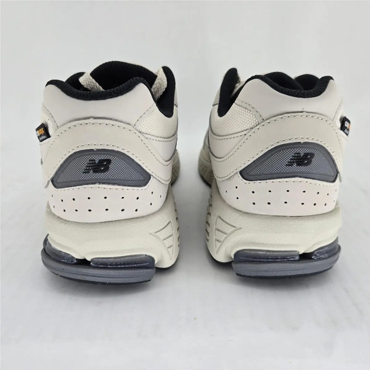 New Balance shoes - New Balance 2002R - Gray 5