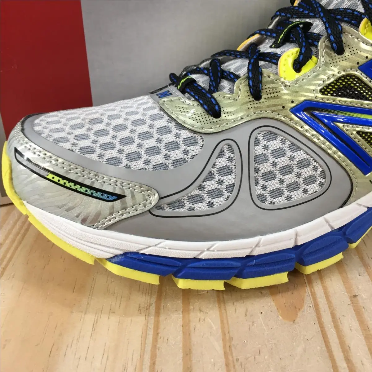 New Balance shoes - New Balance 860v4 - Gray 1