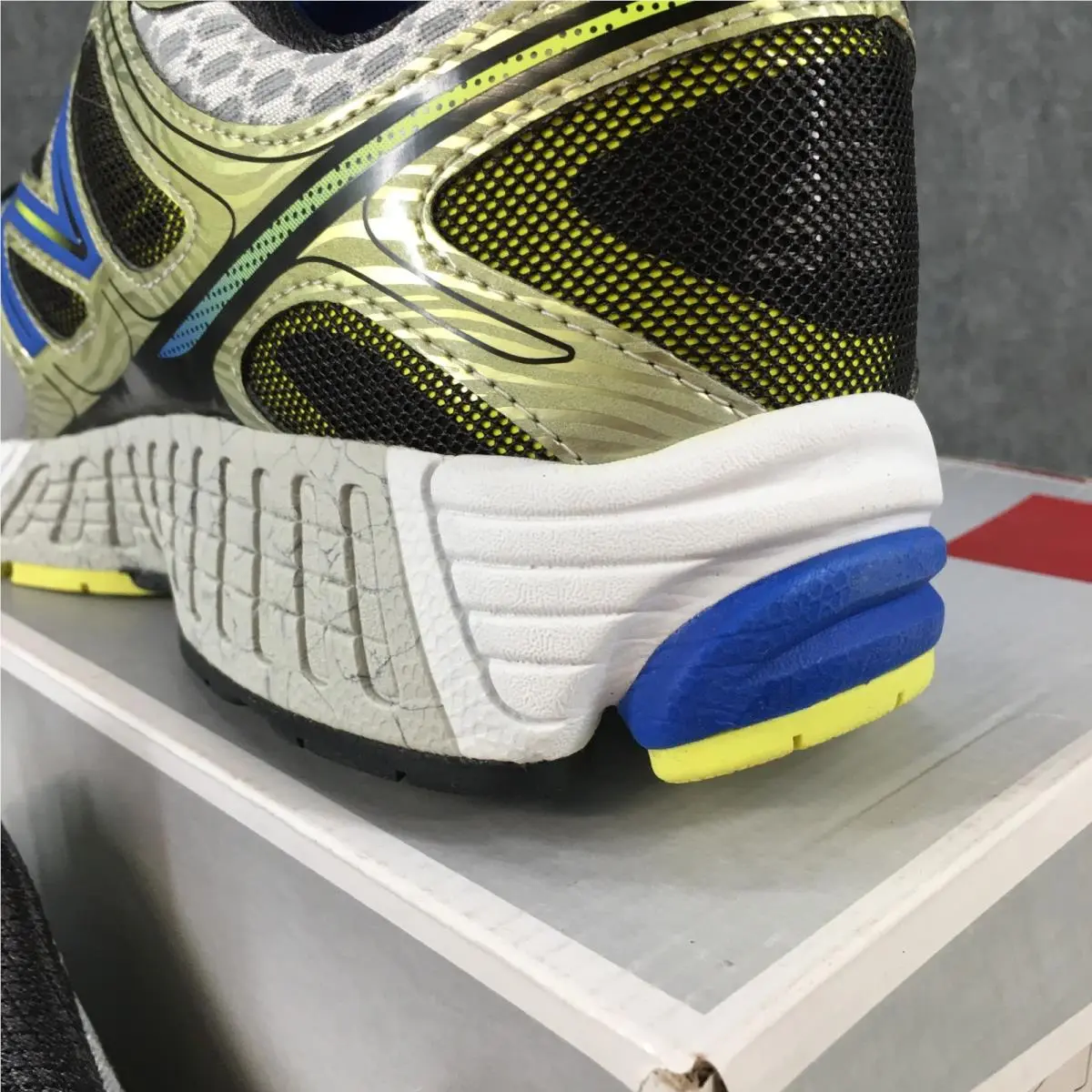 New Balance shoes - New Balance 860v4 - Gray 2
