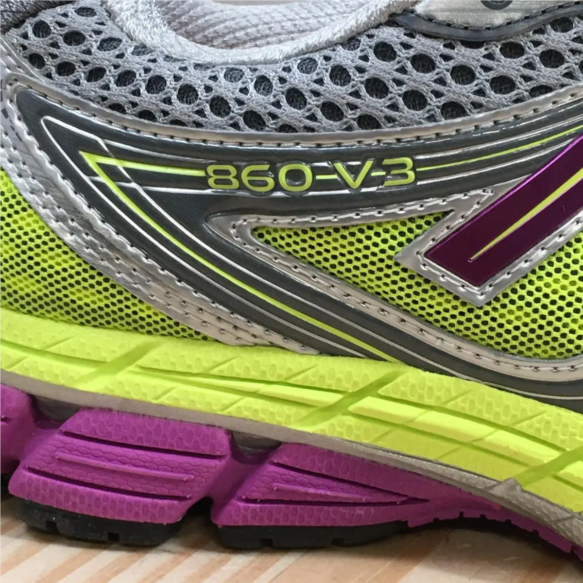 New Balance shoes - New Balance 860 - Purple 0