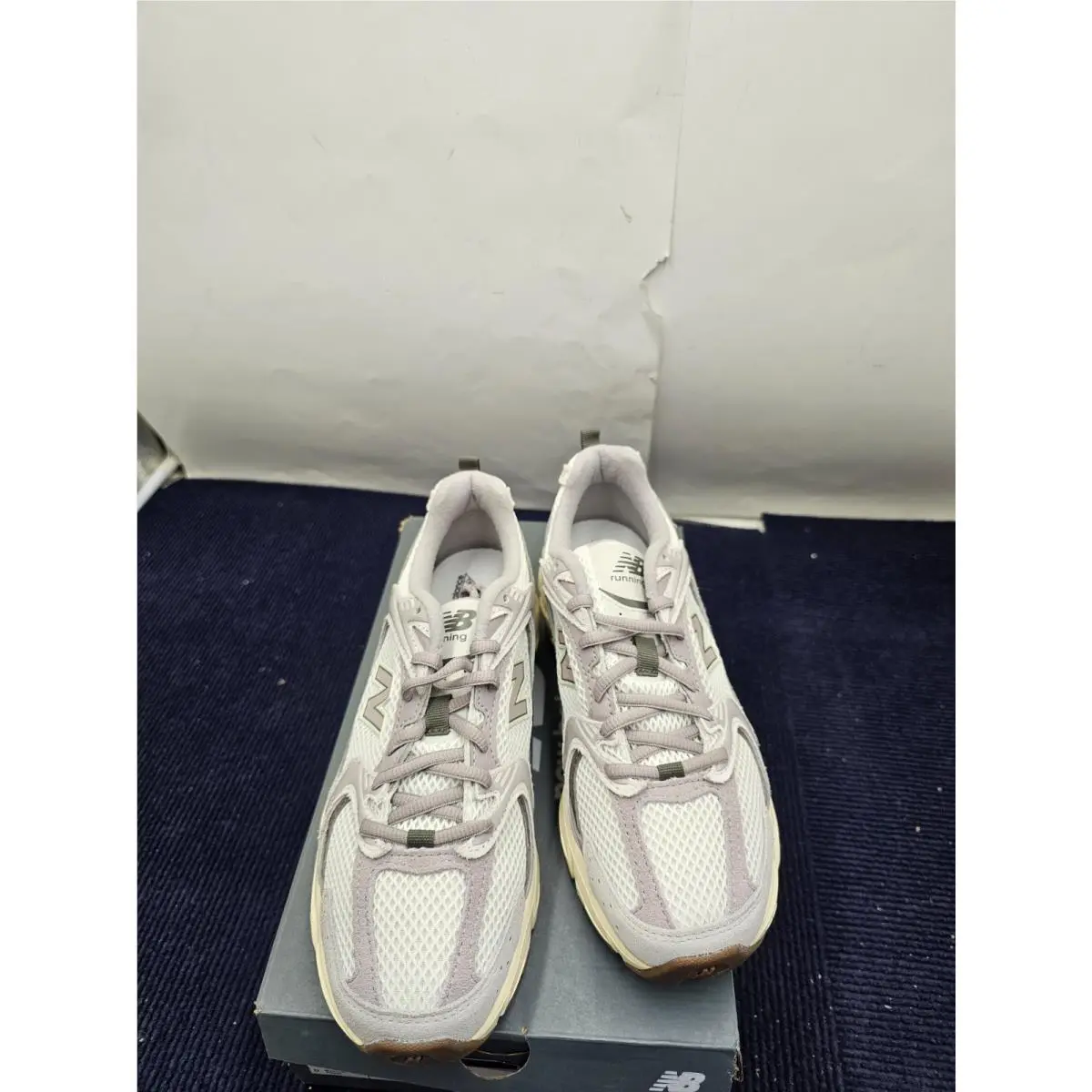 New Balance shoes - Grey (UPC: 198689271825) 0