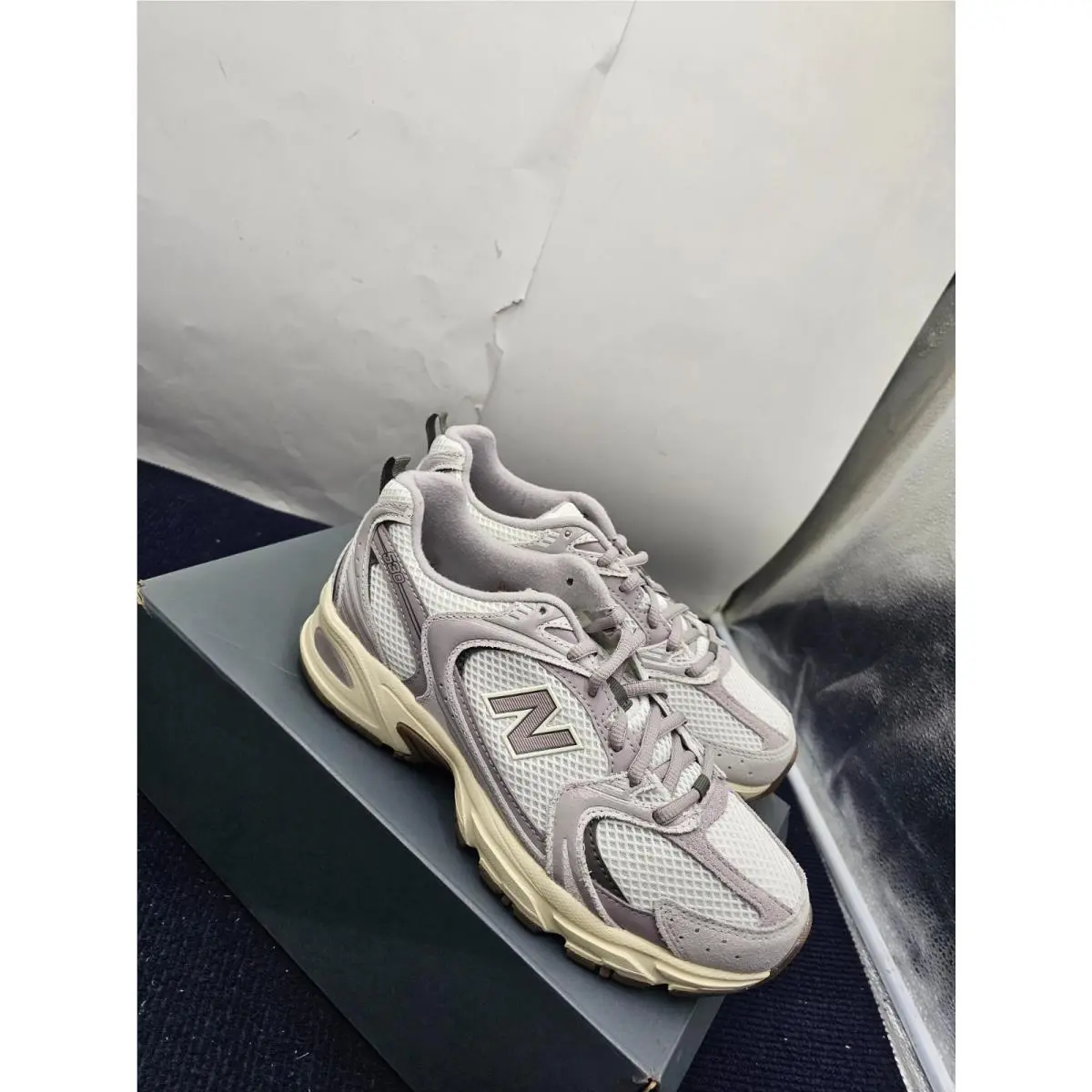 New Balance shoes - Grey (UPC: 198689271825) 1