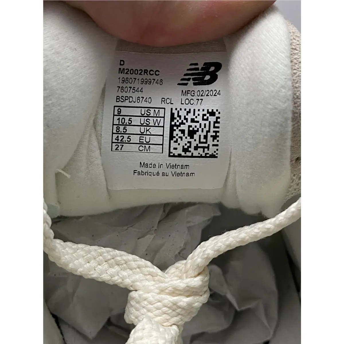 New Balance shoes - New Balance 2002R - Beige 5