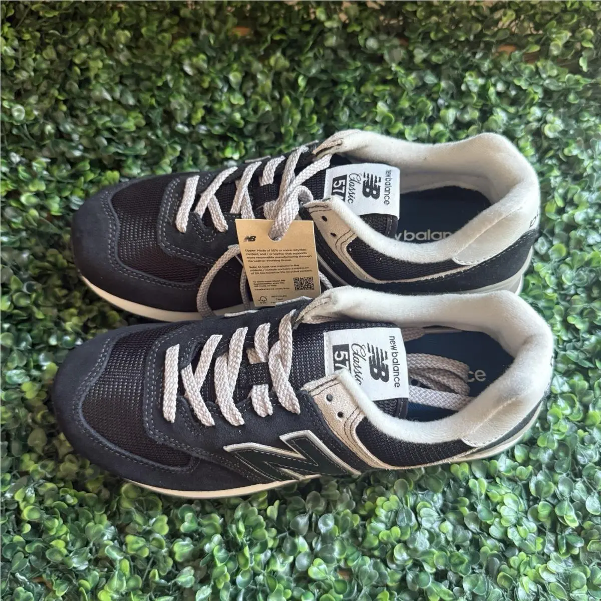 New Balance shoes - New Balance 574 - Black / White 8