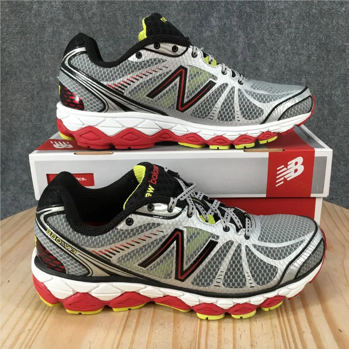 New Balance 880v3 Shoes Mens 10.5 B Athletic Sneakers M880SR3 Silver Multi New
