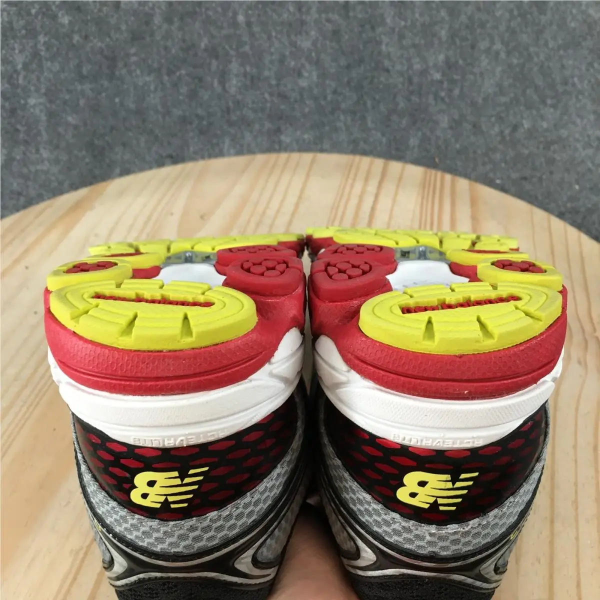 New Balance shoes - New Balance 880v3 - Multicolor 9