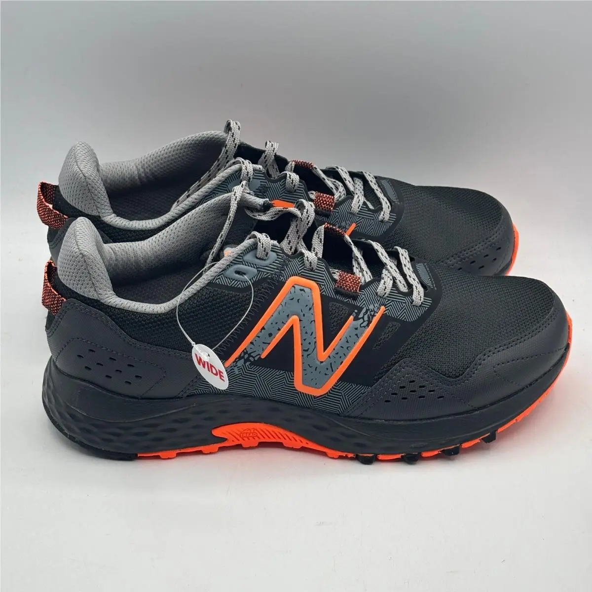 New Balance 410v8 Trail Running Shoes Mens 8.5 4E Black Orange MT410LO8