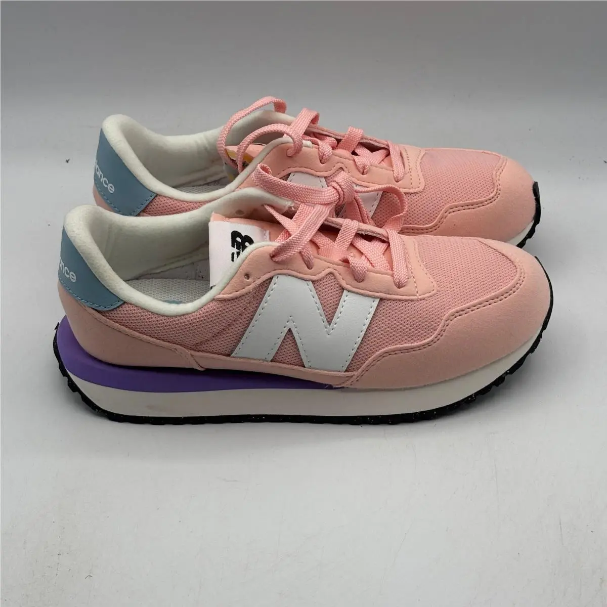 New Balance 237 Sneaker Kids Size 5 Pink Purple Retro Lifestyle GS237VPB