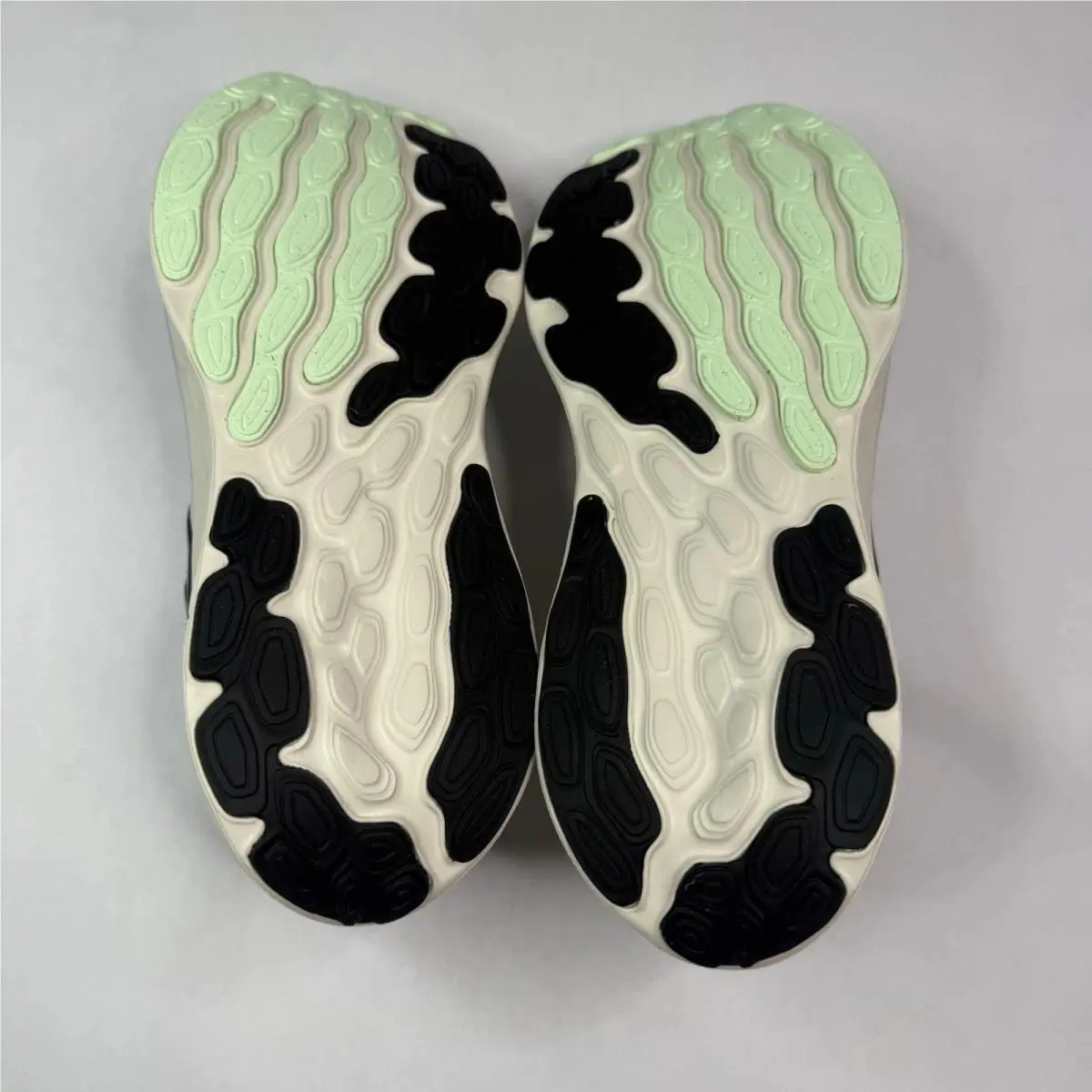 New Balance shoes - New Balance 680 - W680CW8 - White 2