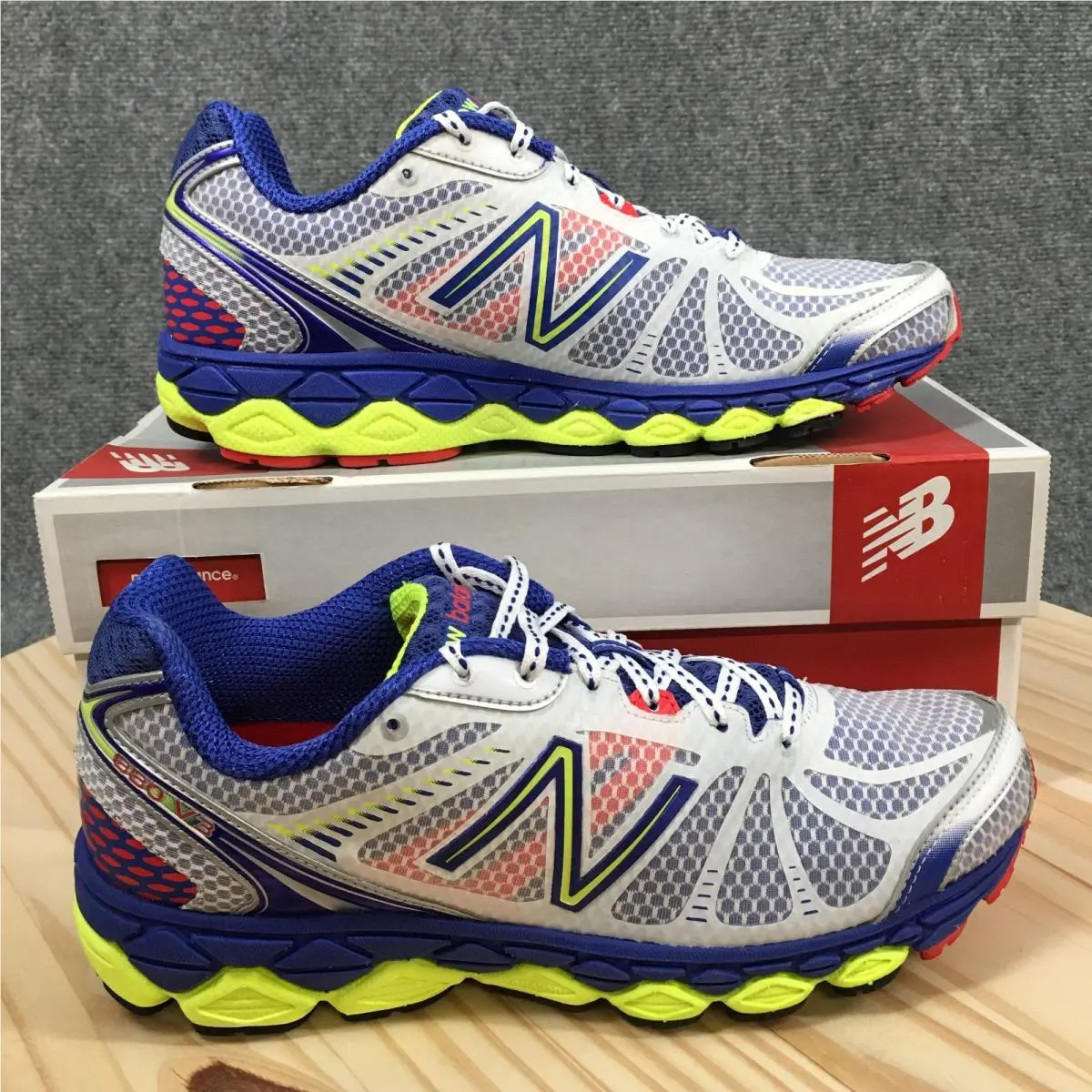 New Balance 880v3 Running Shoes Womens 10 2A Lace Up Sneakers Multicolor New