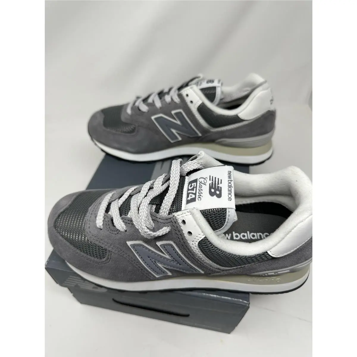 New Balance shoes - New Balance Classics - Classics - Gray 0