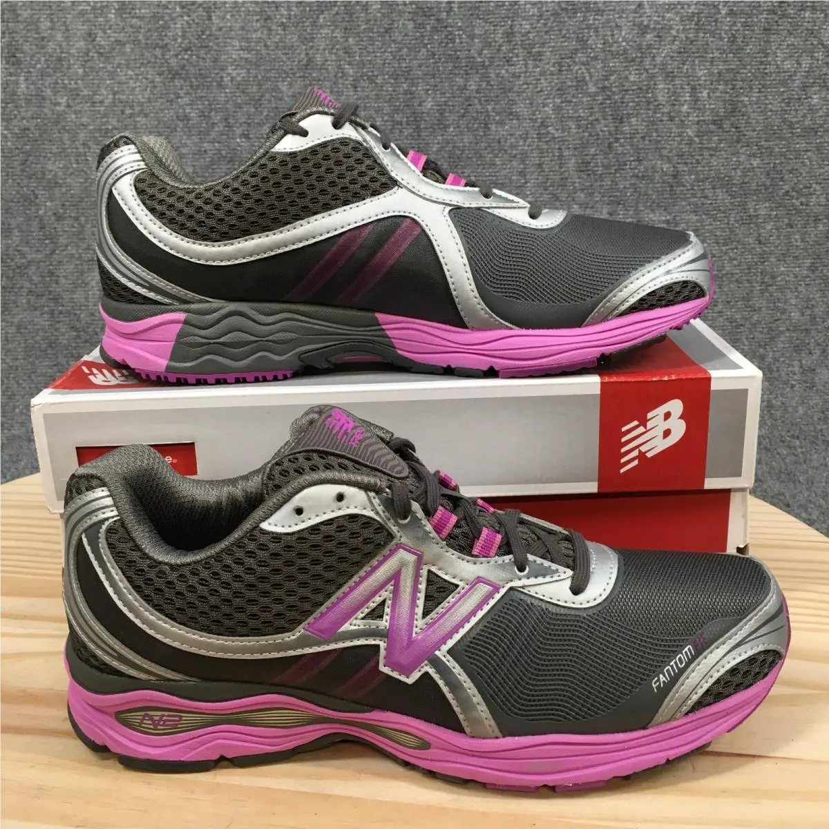 New Balance 1765 Fantom Fit Running Sneakers Womens 11B Gray Pink WW1765BP New