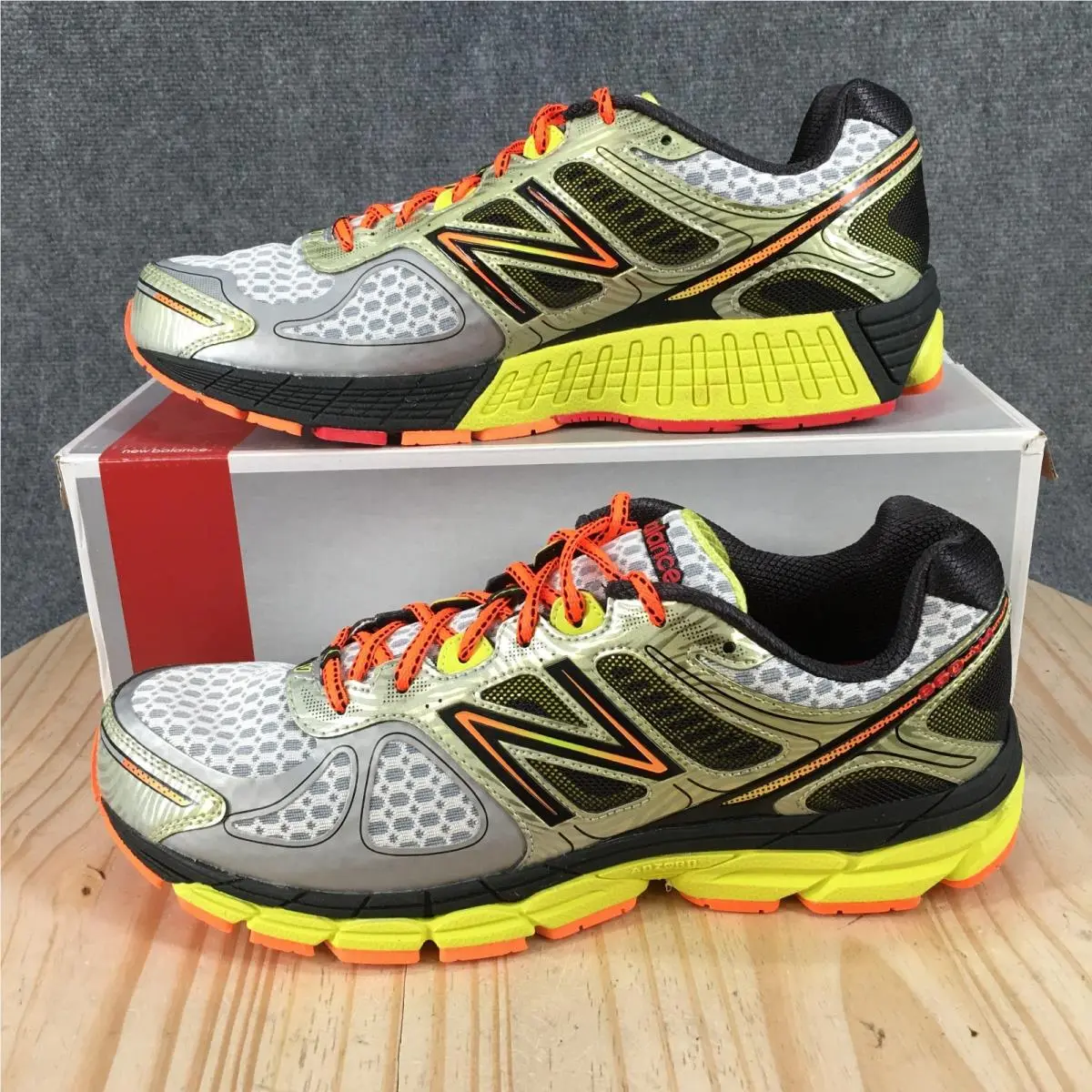 New Balance shoes - New Balance 860 - Multicolor 0