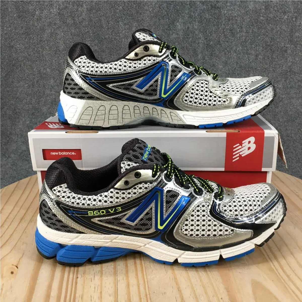 New Balance 860v3 Running Shoes Mens 11 B Athletic Sneakers Lace Up Silver Newne