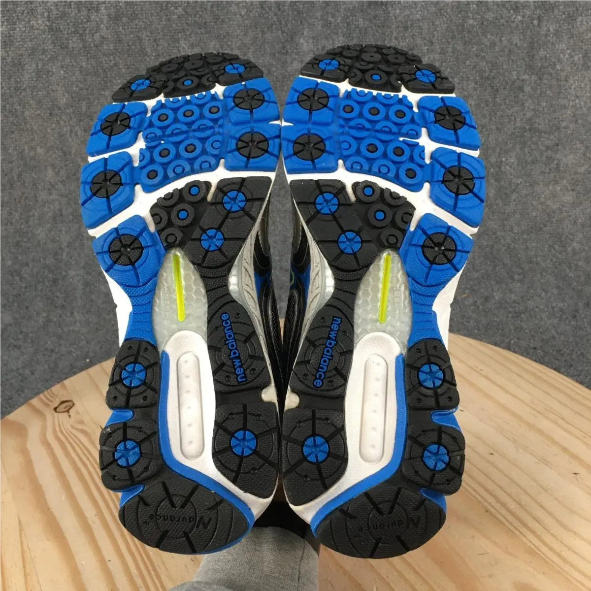 New Balance shoes - Silver 8