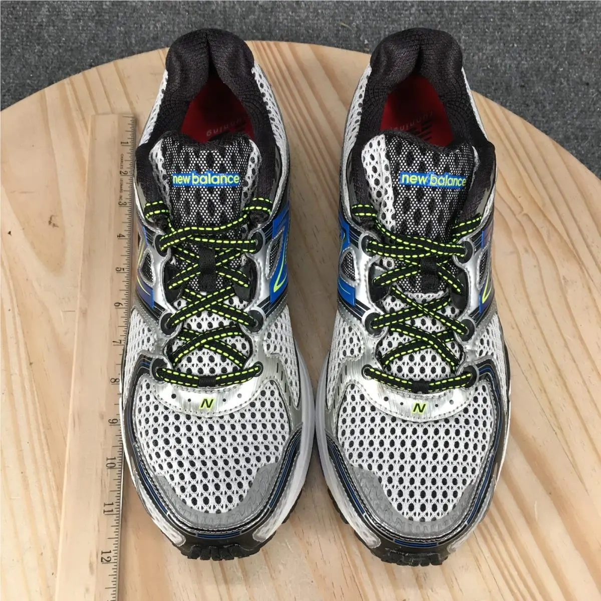 New Balance shoes - Silver 6