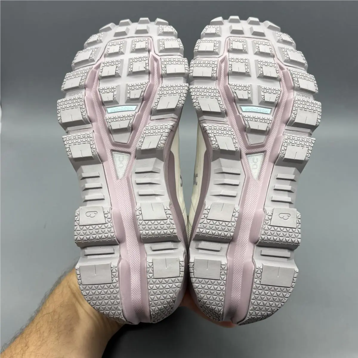 On-Running shoes - On Cloudventure Waterproof - Cloudventure Waterproof - 3298576 - Ice/Heron (UPC: 7630419117292) 6