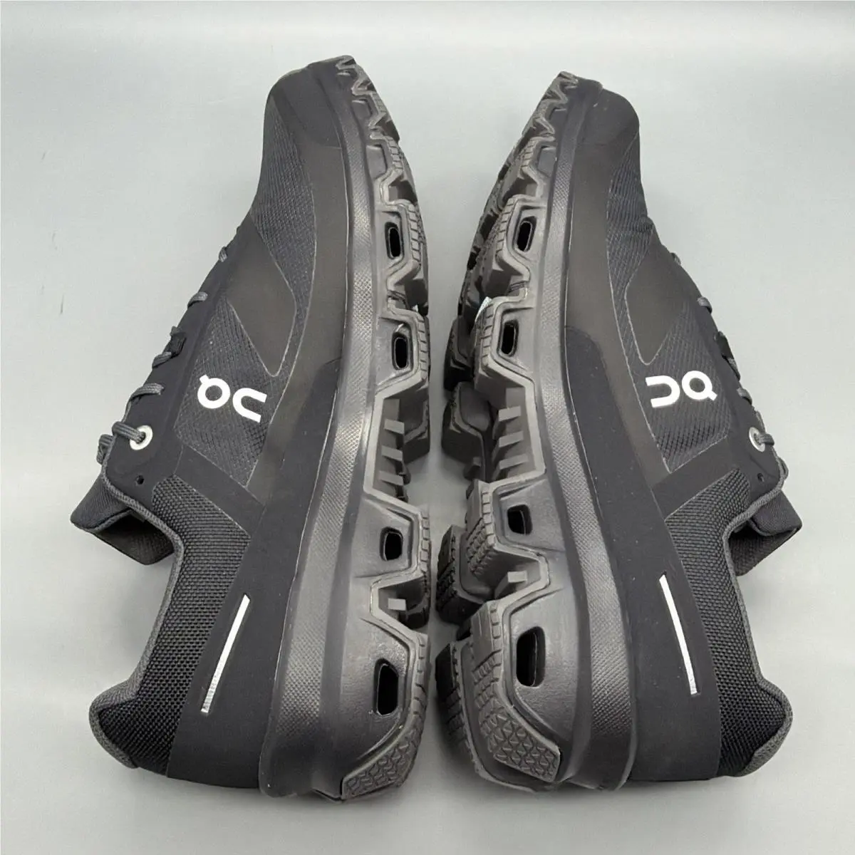 On-Running shoes - Cloudventure Waterproof - Cloudventure Waterproof - 3299253 - Black (UPC: 7630440625872) 3