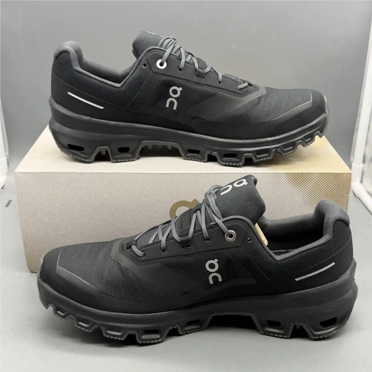 On-Running shoes - Cloudventure Waterproof - Cloudventure Waterproof - 3299253 - Black (UPC: 7630440625896) 1