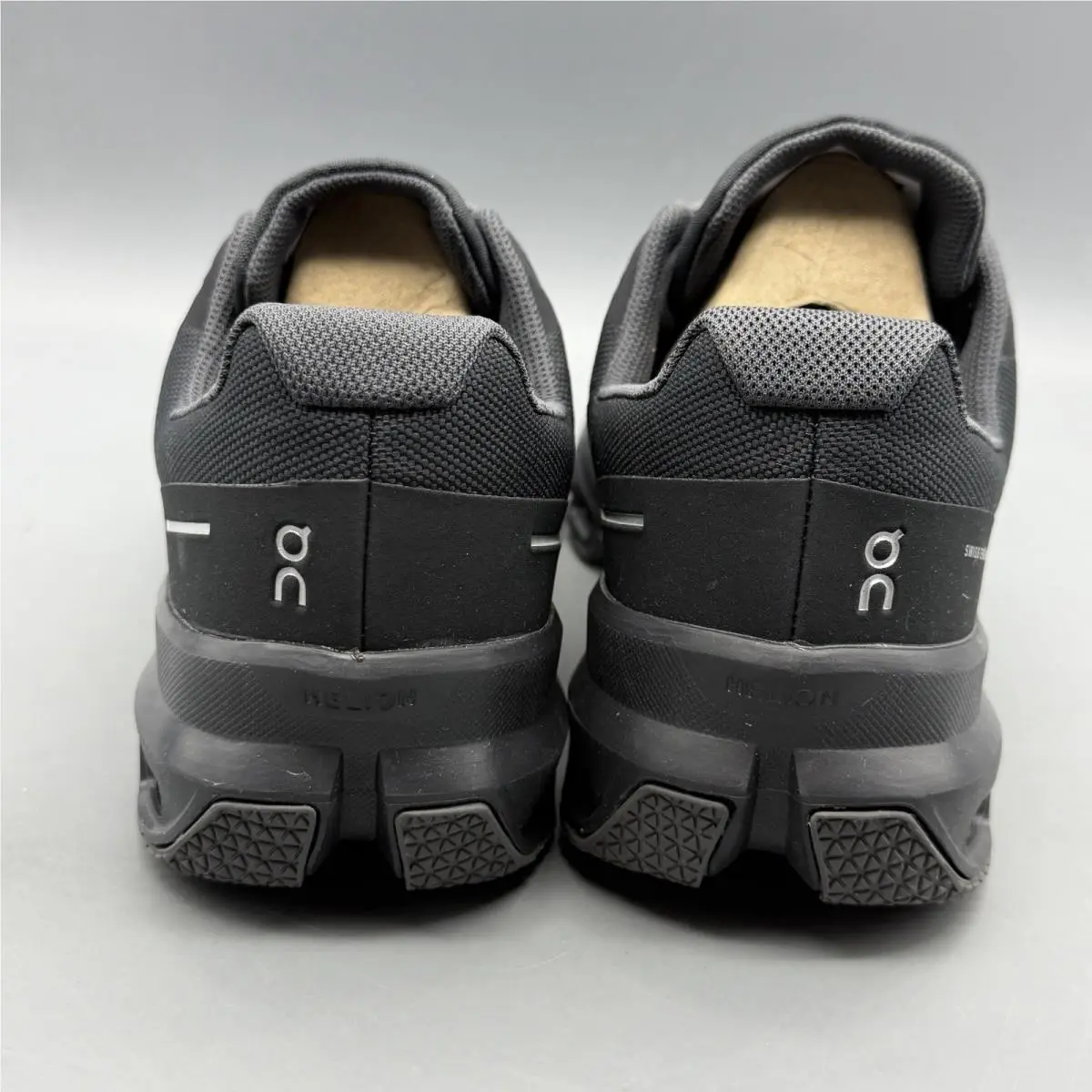 On-Running shoes - Cloudventure Waterproof - Cloudventure Waterproof - 3299253 - Black (UPC: 7630440625896) 2