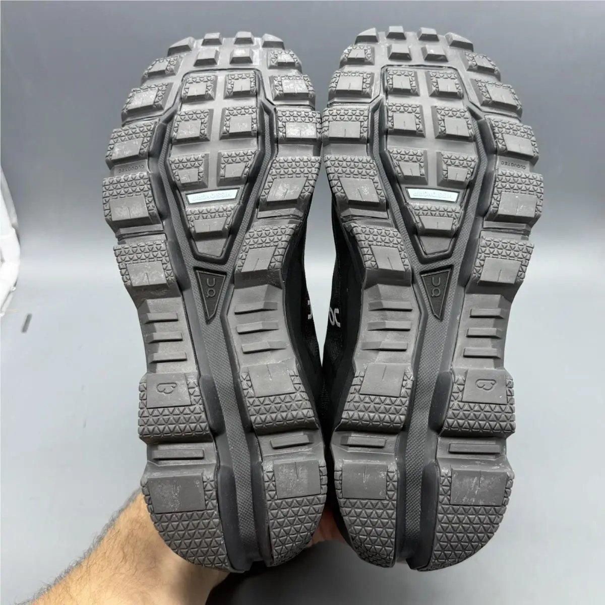 On-Running shoes - Cloudventure Waterproof - Cloudventure Waterproof - 3299253 - Black (UPC: 7630440625896) 6
