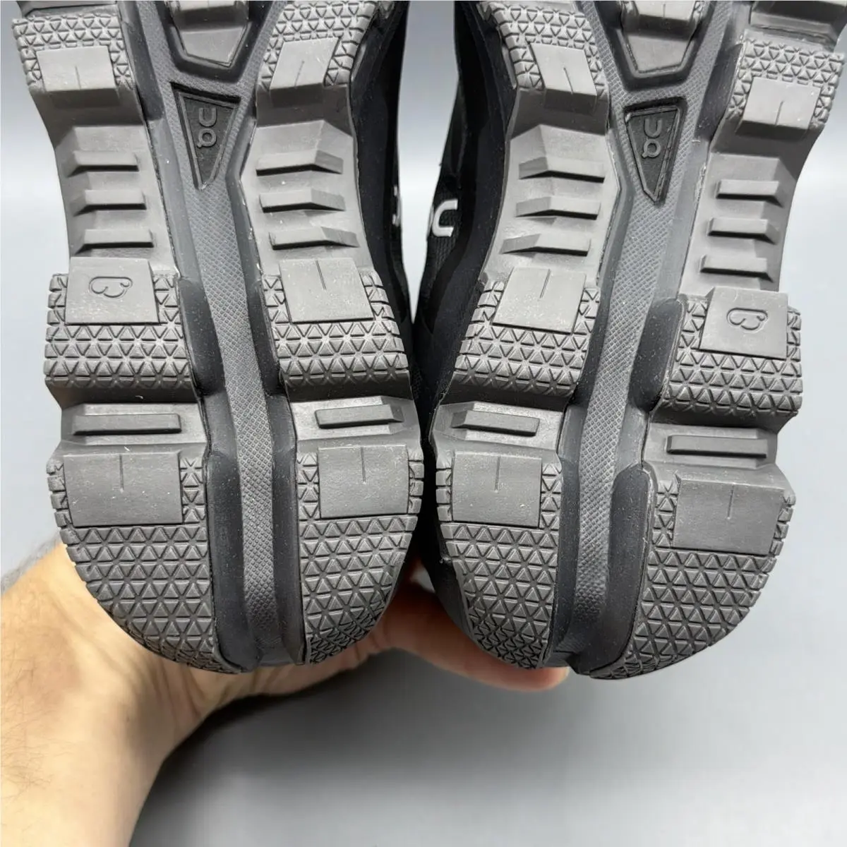 On-Running shoes - Cloudventure Waterproof - Cloudventure Waterproof - 3299253 - Black (UPC: 7630440625872) 8