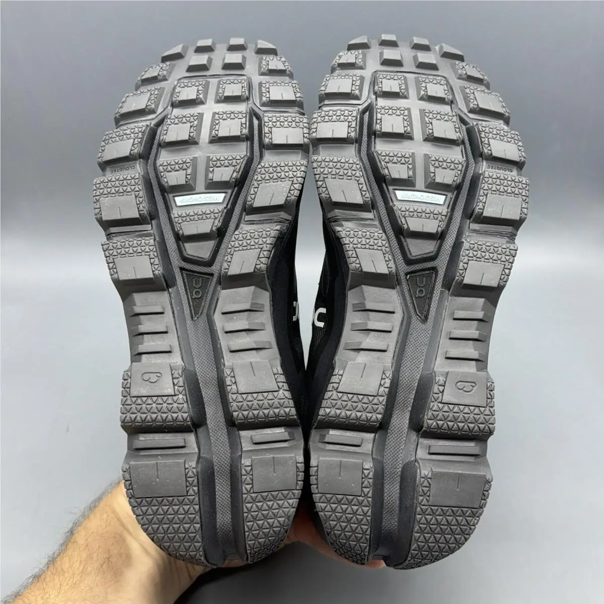 On-Running shoes - Cloudventure Waterproof - Cloudventure Waterproof - 3299253 - Black (UPC: 7630440625872) 6