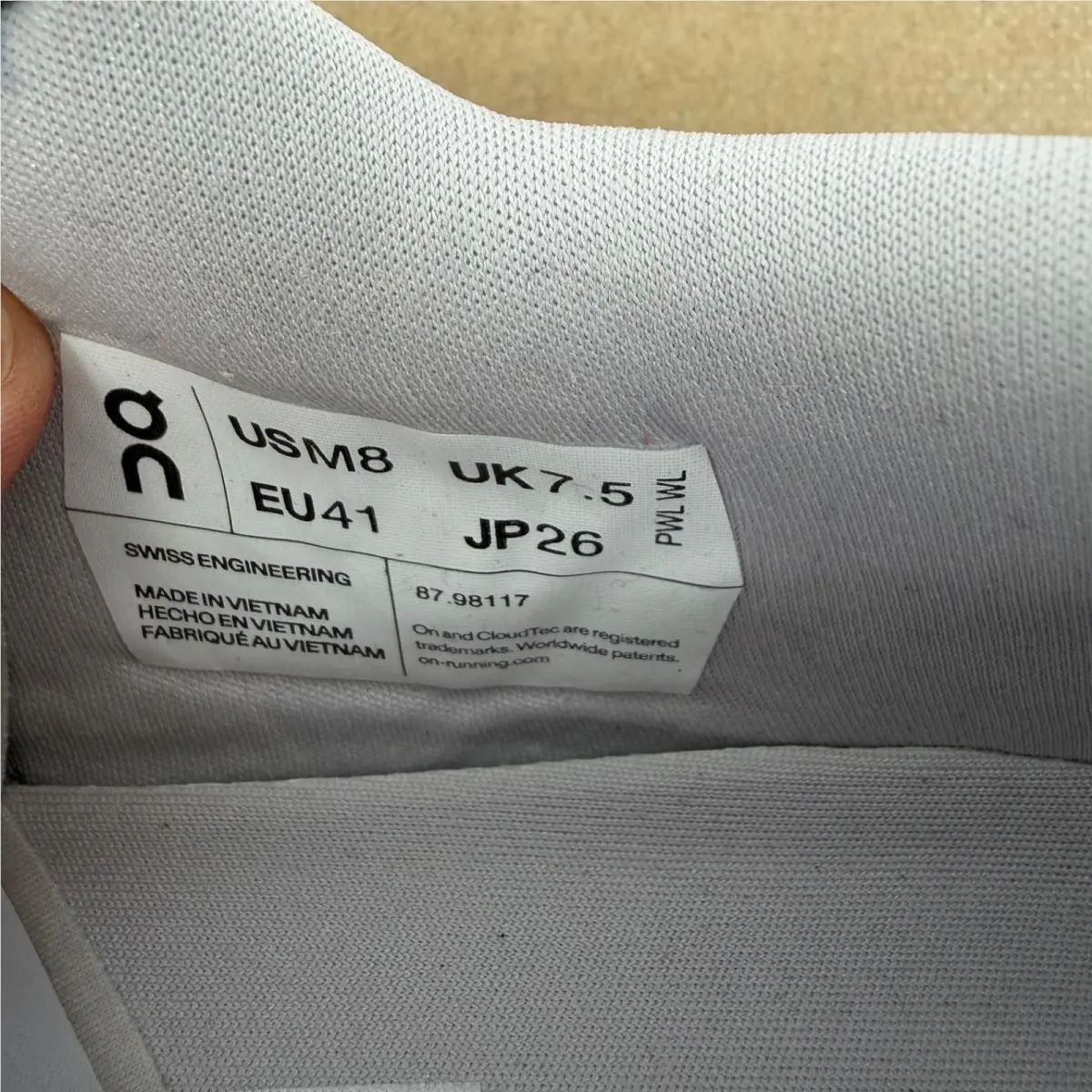 On-Running shoes - White (UPC: 7630867830101) 4