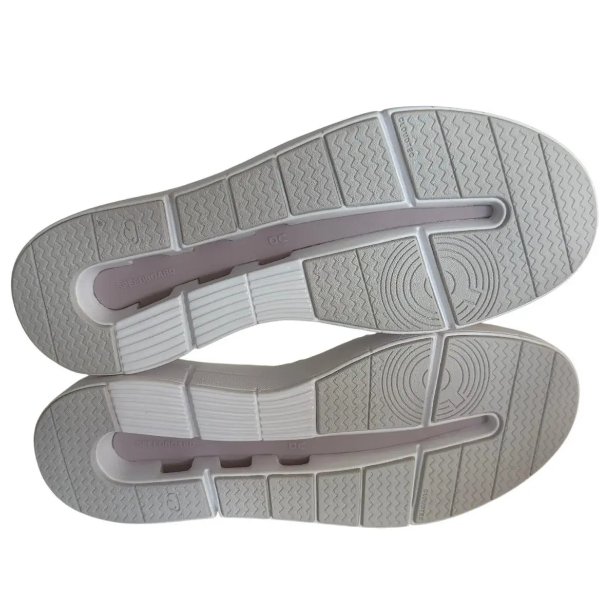On-Running shoes - The Roger Advantage - The Roger Advantage - White 4