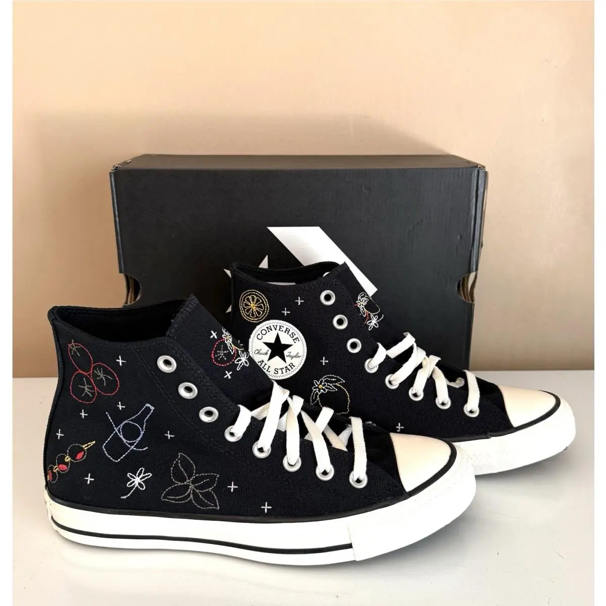 Converse shoes - Converse Chuck Taylor - Chuck Taylor - A16680F - Black 1