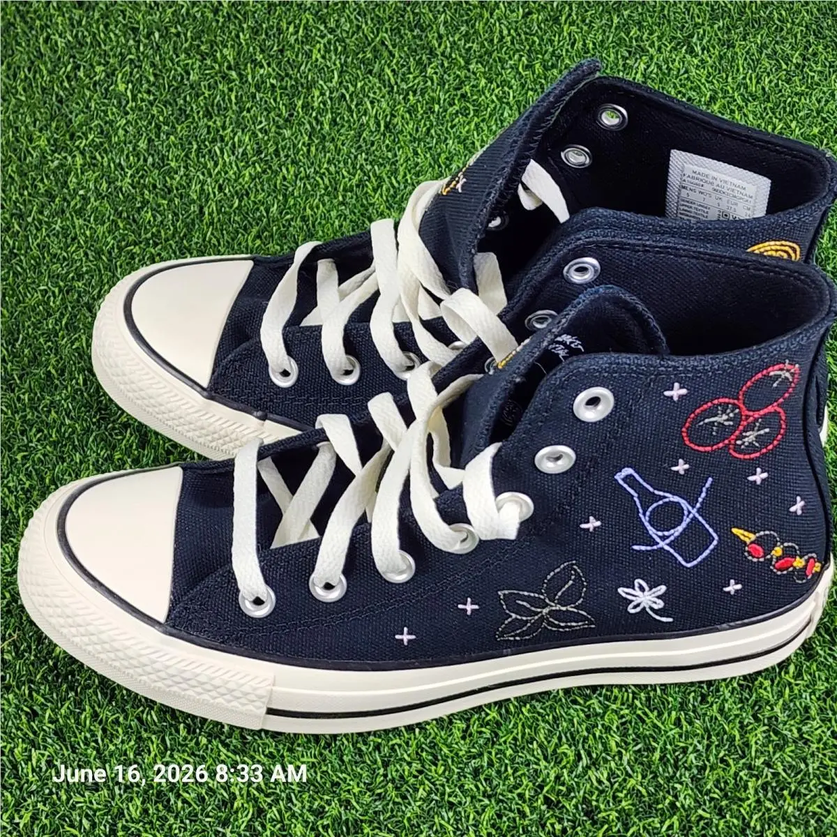 Converse Chuck Taylor All Star Hi Womens Size 7 High Top Sneakers A16680F
