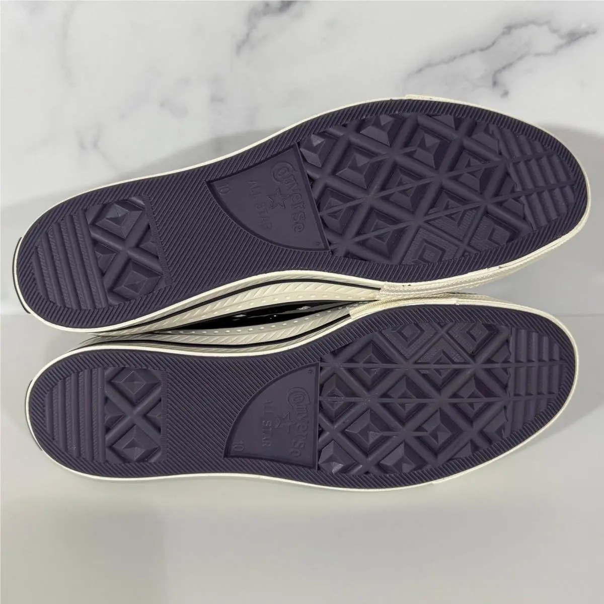 Converse shoes - Black 3