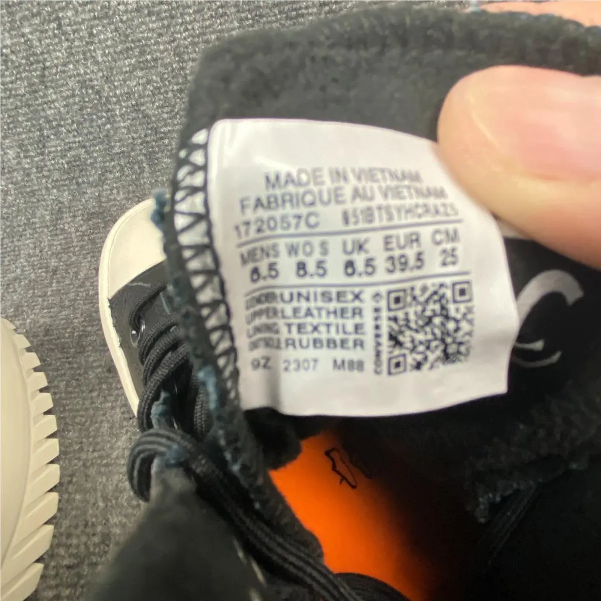 Converse shoes - Black / Bold Mandarin / Egret 12