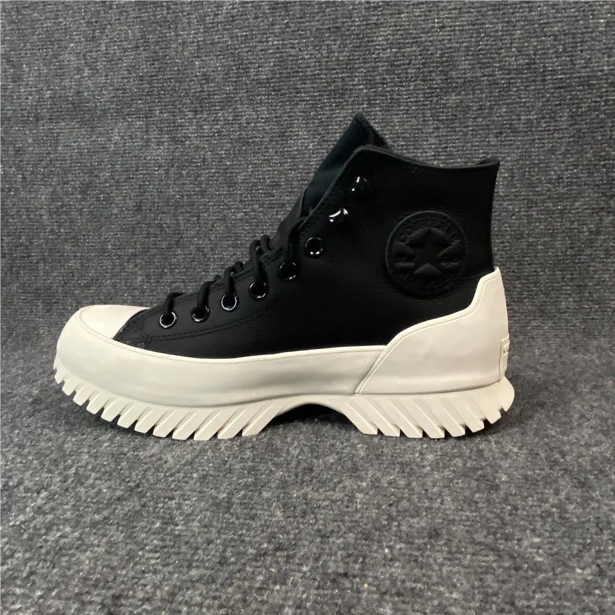 Converse shoes - Black / Bold Mandarin / Egret 3