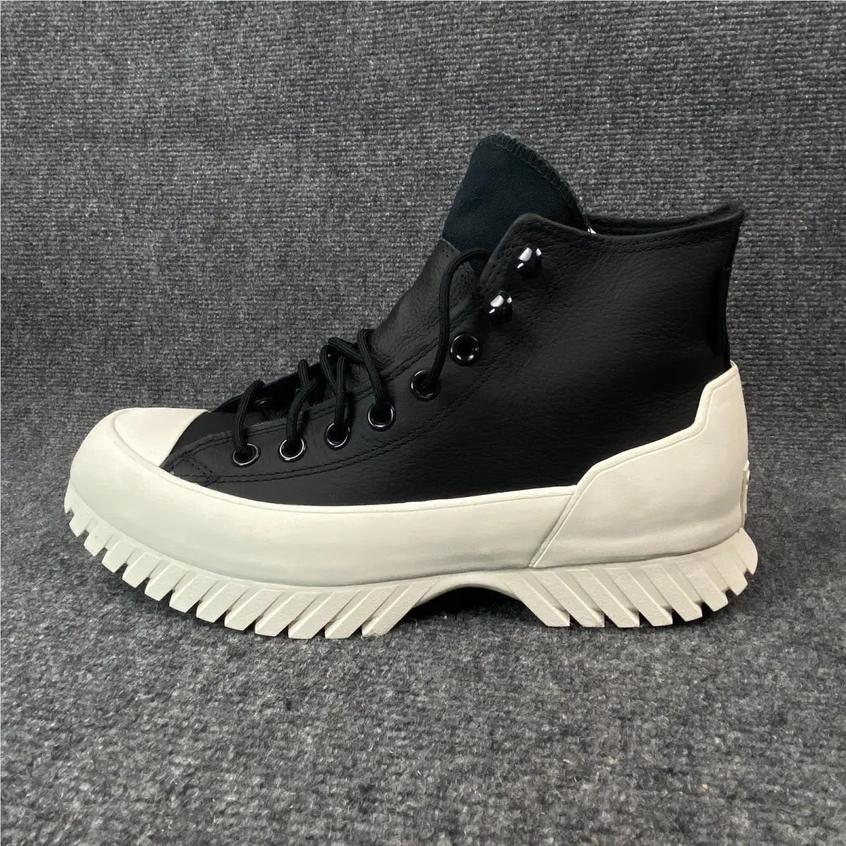 Converse shoes - Black / Bold Mandarin / Egret 6