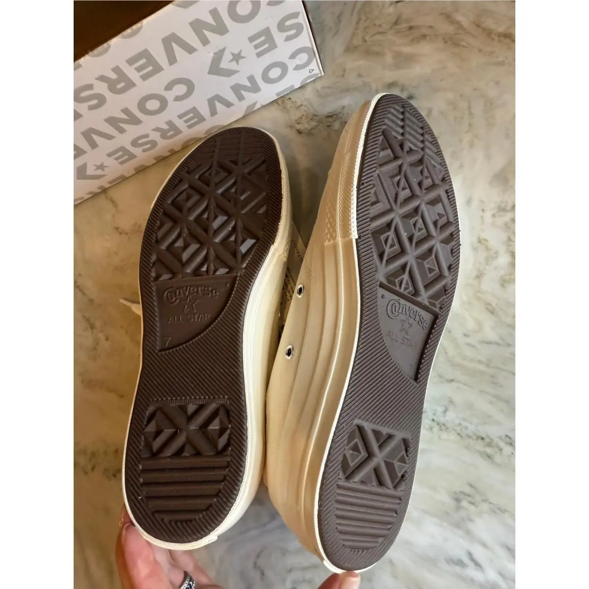 Converse shoes - Cream 4