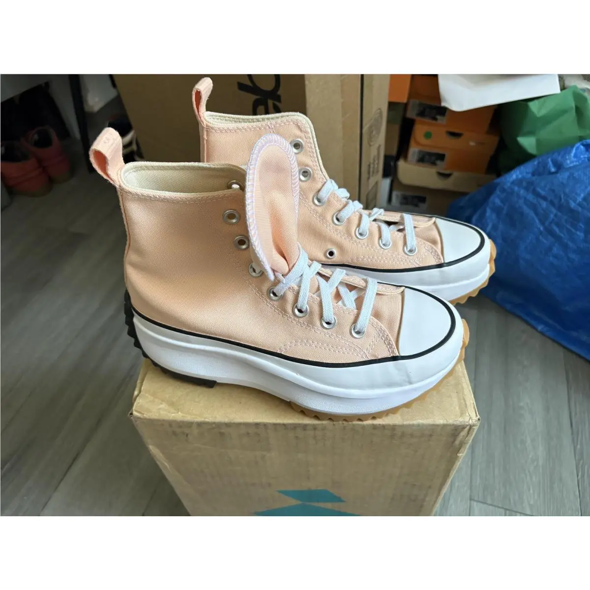 Converse Chuck Taylor Run Star Hike Shoes Mens Size 5 Coral High Top A03549C