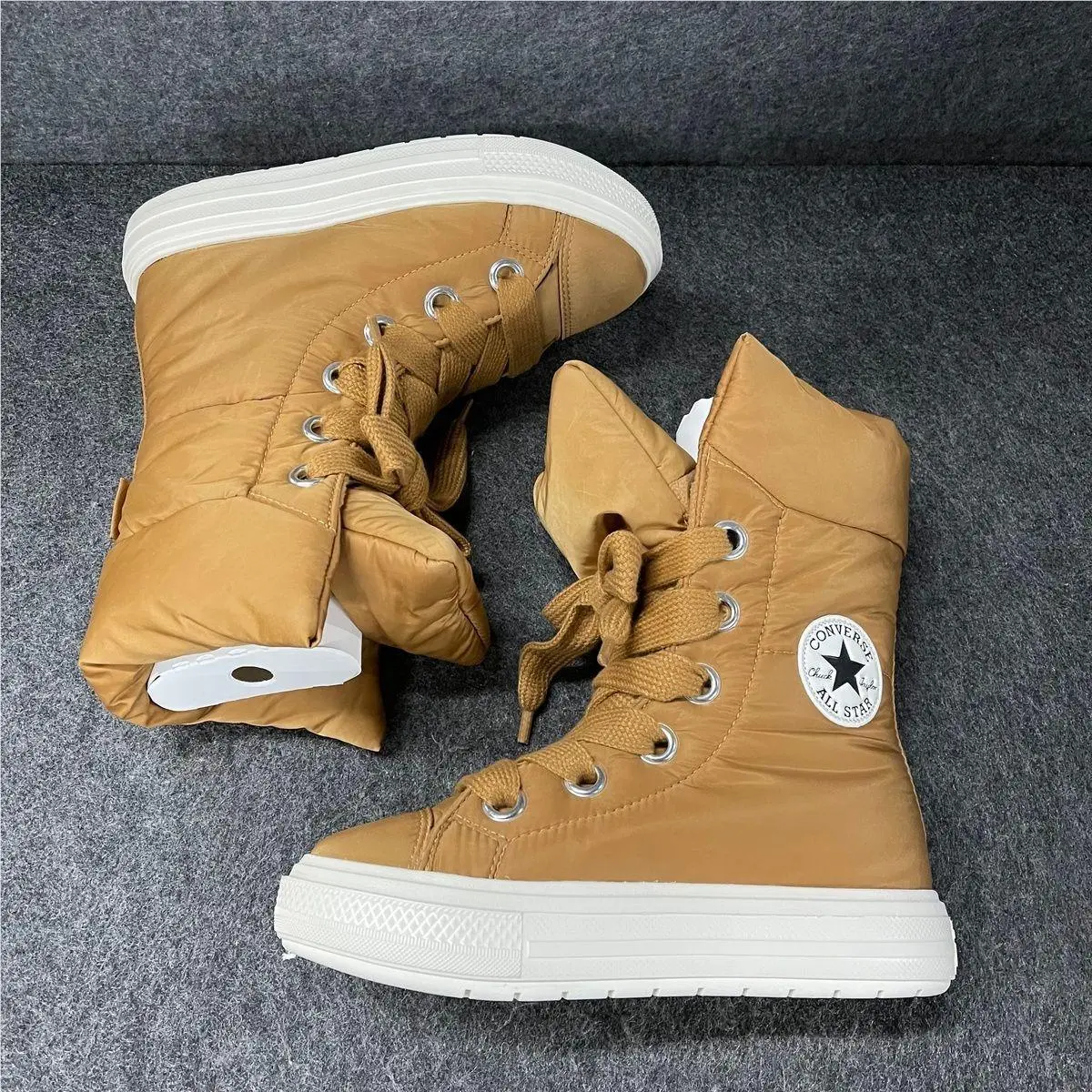 Converse shoes - vs-194752 - vs-194752 - Brown (UPC: 194435830162) 0