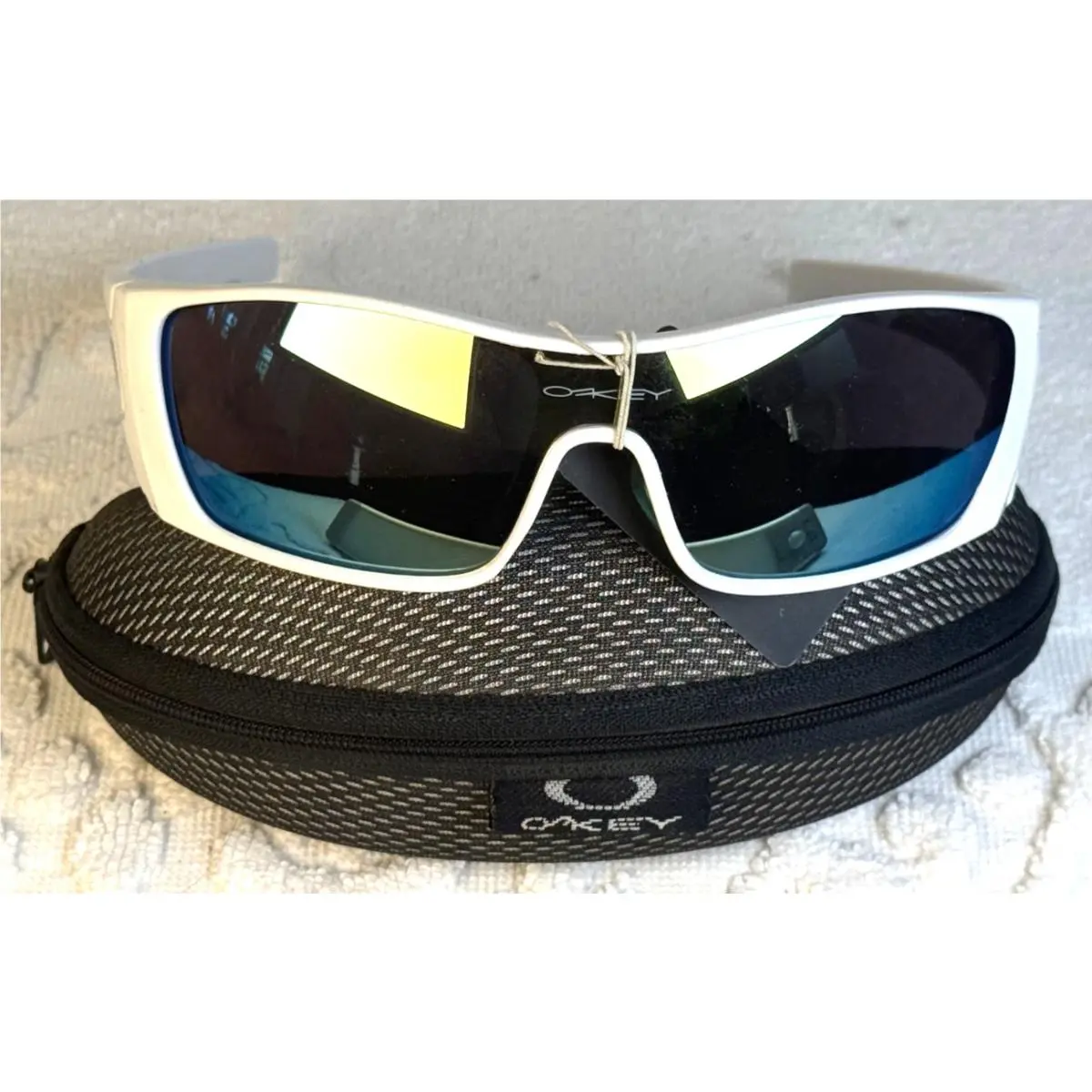 Oakley Fuel Cell White Sunglasses with Case Made Usa