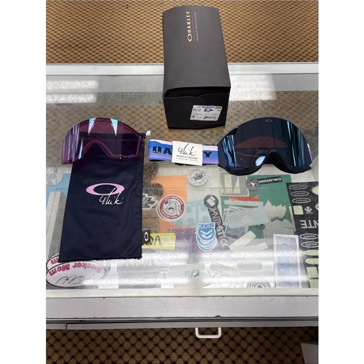 Oakley Flow Scape AF M Mikaela Shiffrin Signature Snow Goggles + Extra Lens